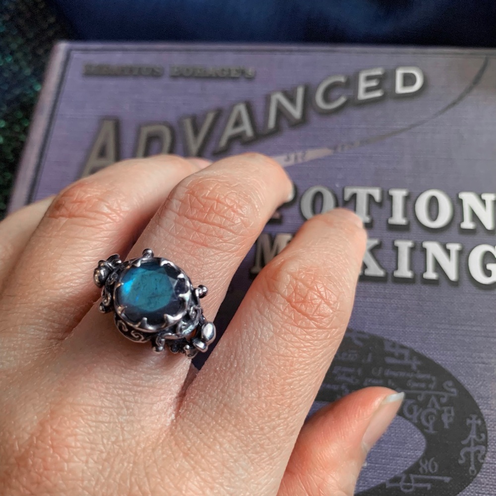 Blood Milk Labradorite Sterling Silver Ring Size 6